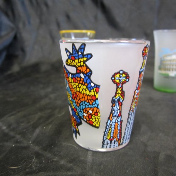 VINTAGE SOUVENIR SMALL GLASSES FROM OTHER COUNTRIES SET OF 5, BUY 1 OR ALL $5EA - Picture 4 of 10